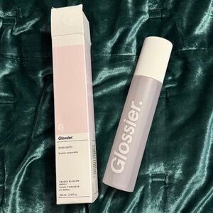 GLOSSIER Body Spritz in Orange Blossom Neroli
